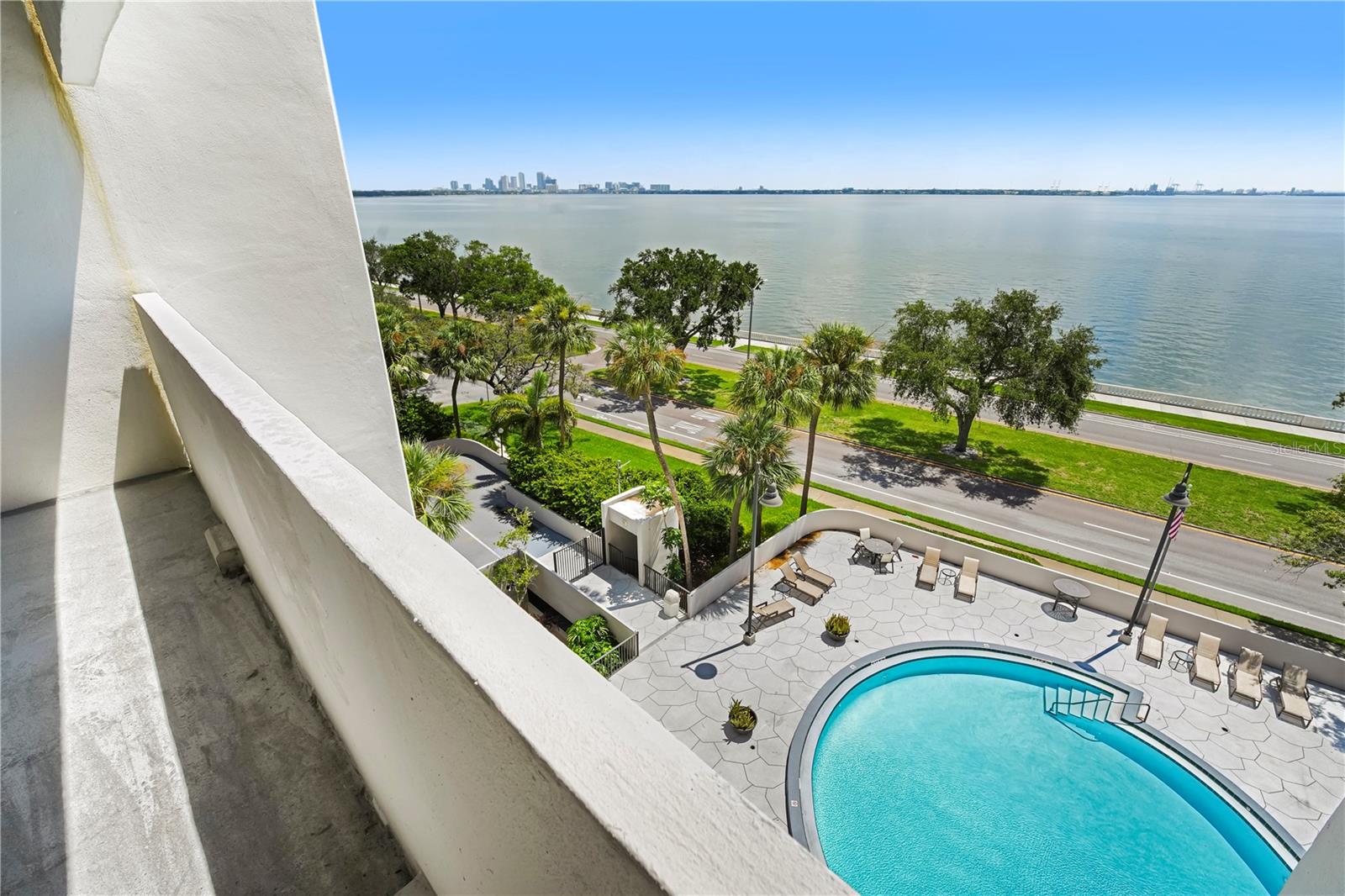 4141 BAYSHORE BOULEVARD 602