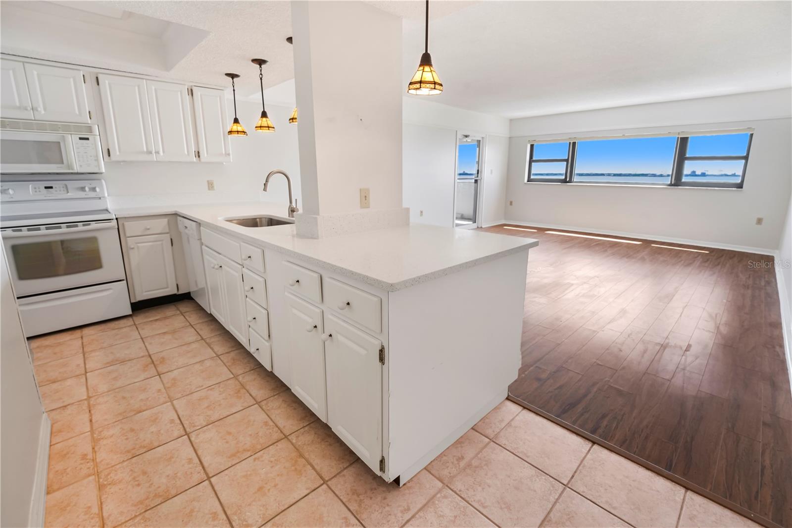 4141 BAYSHORE BOULEVARD 602