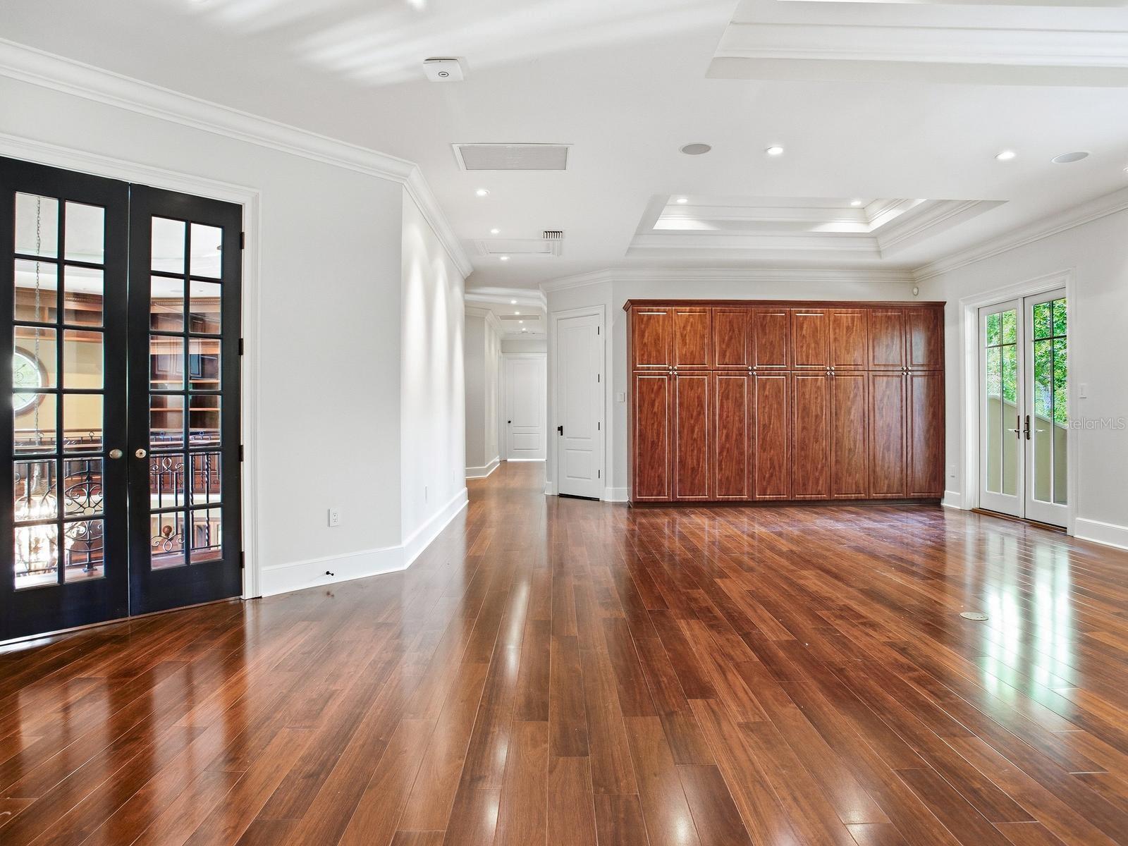 HENDERSON BEACH - Residential