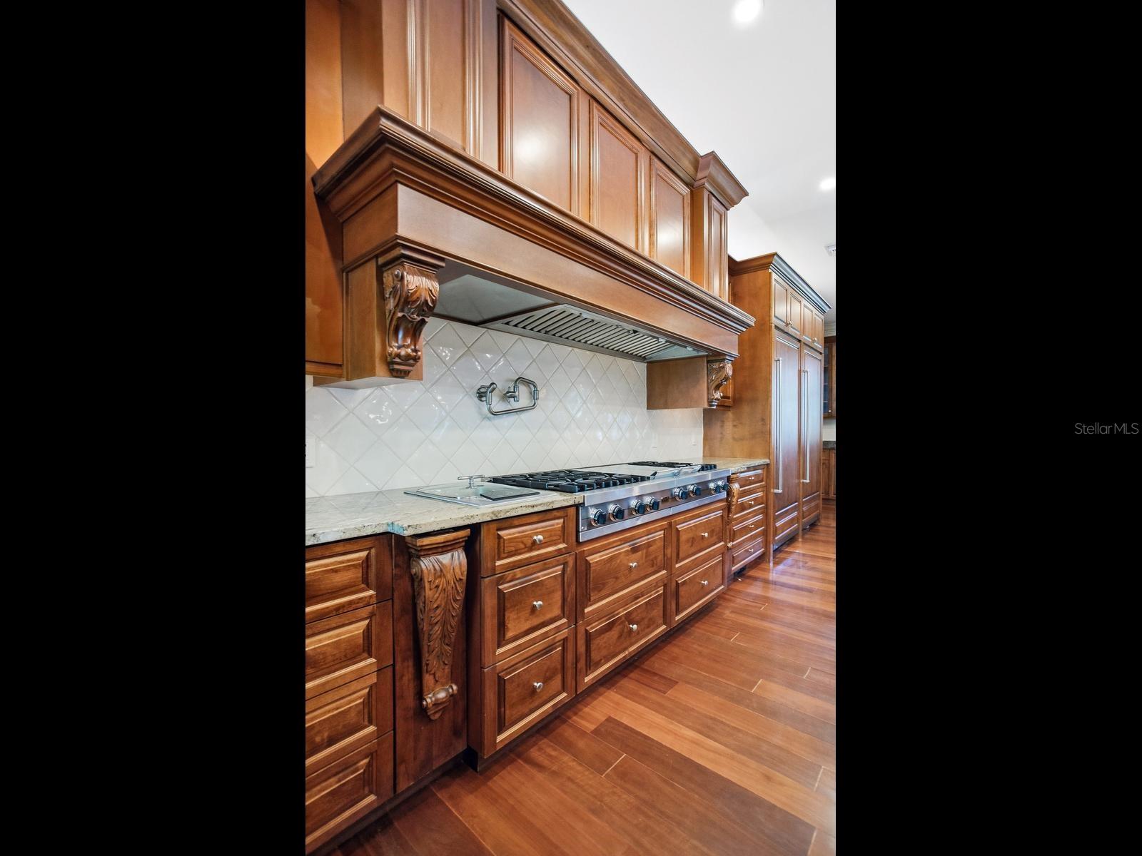 HENDERSON BEACH - Residential