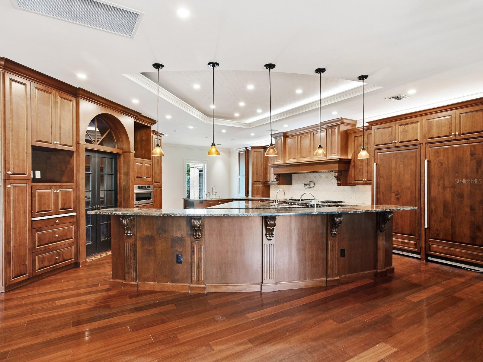 HENDERSON BEACH - Residential