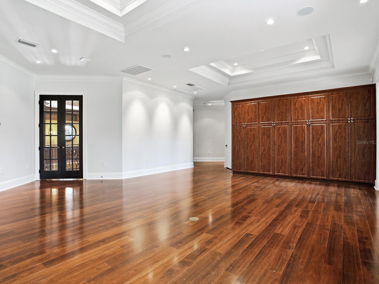 HENDERSON BEACH - Residential