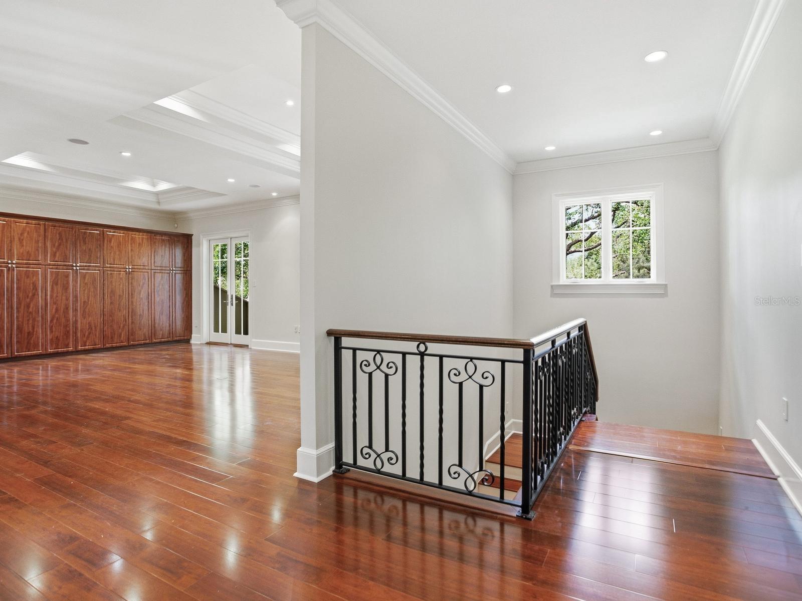 HENDERSON BEACH - Residential