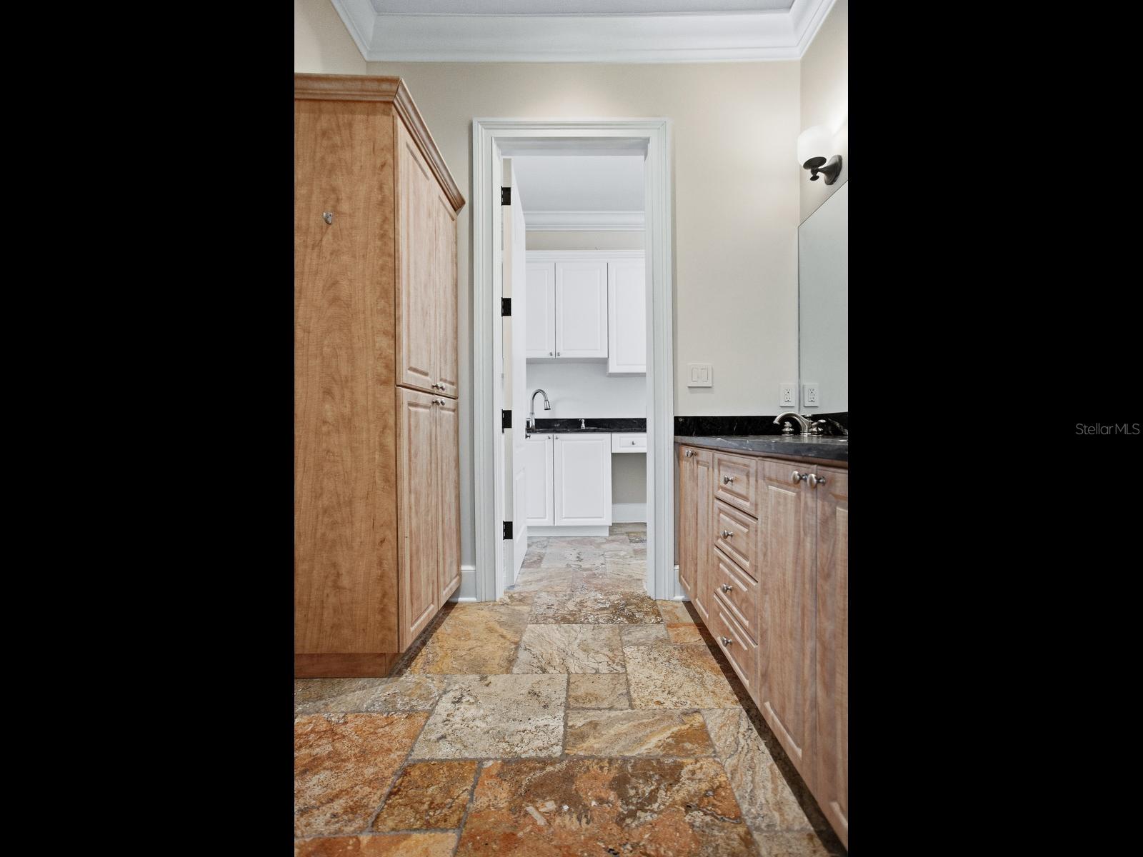 HENDERSON BEACH - Residential