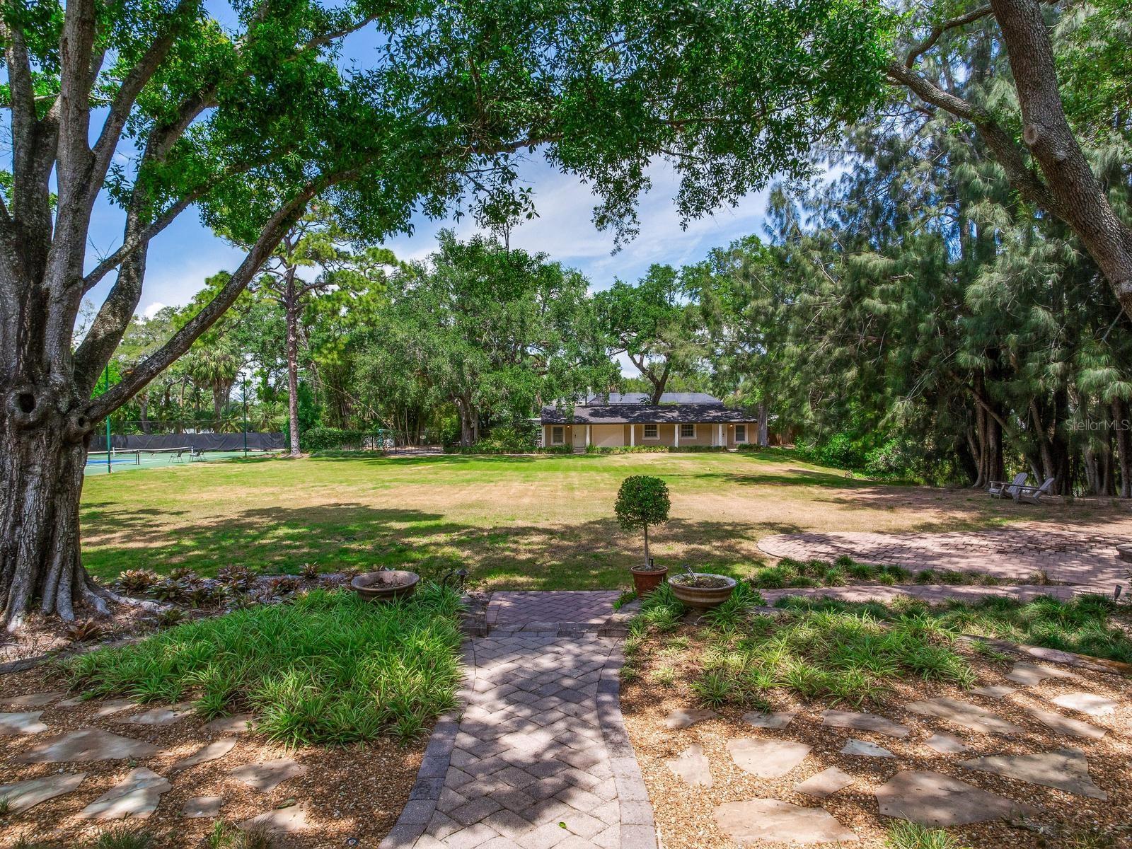 HENDERSON BEACH - Residential