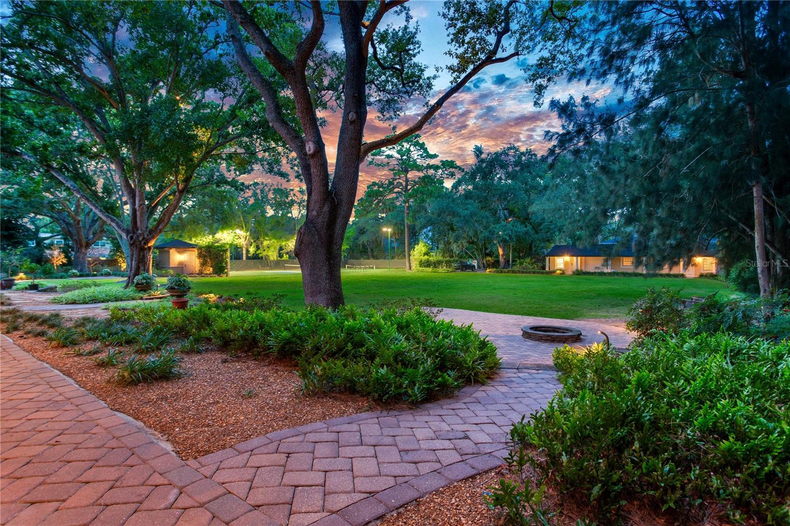 HENDERSON BEACH - Residential