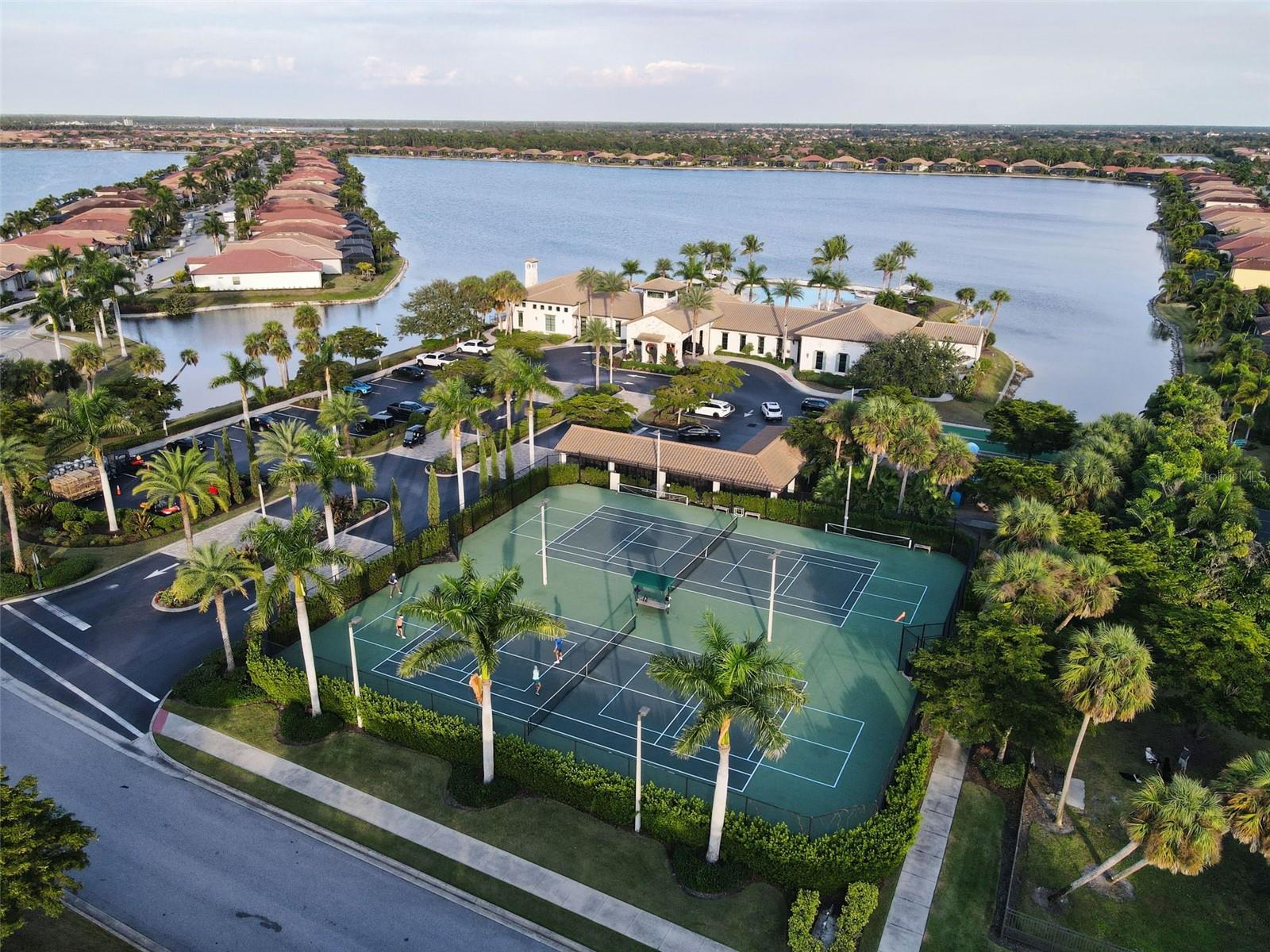 TOSCANA ISLES CARRIAGE HOMES - Residential