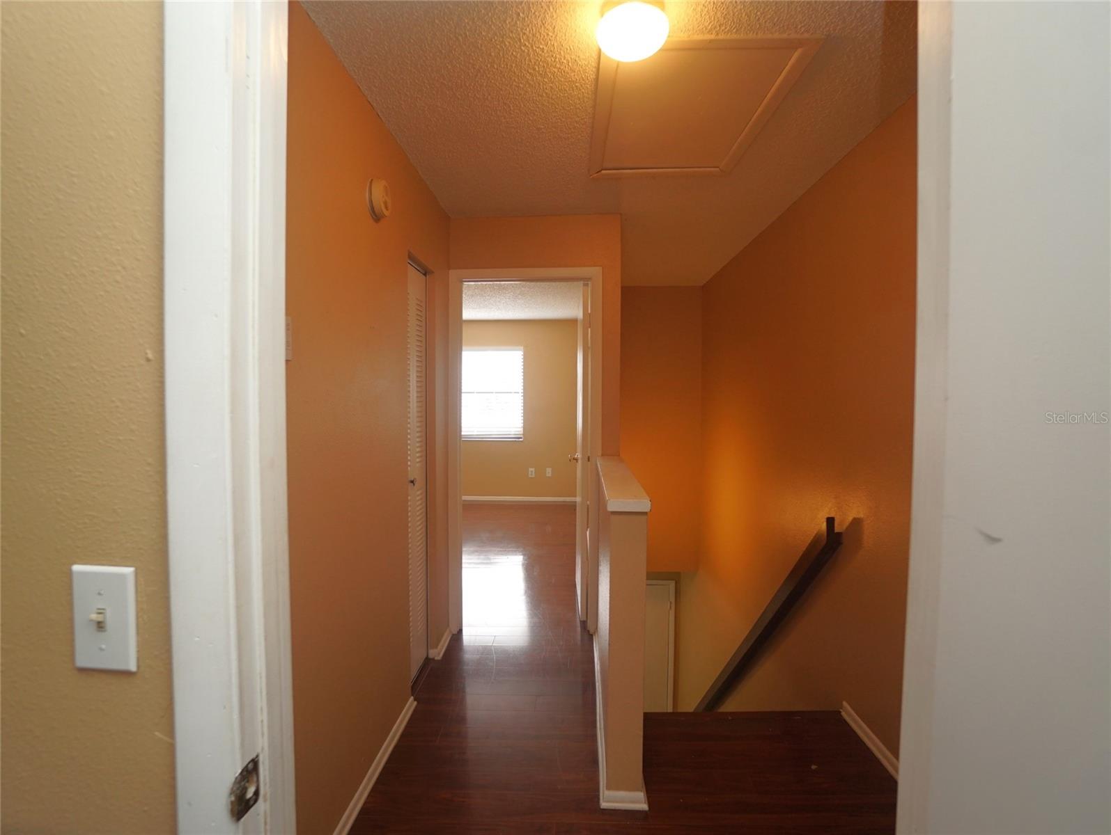 CARROLLWOOD OAKS - Residential Lease