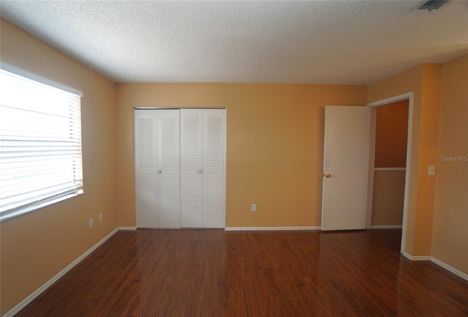 CARROLLWOOD OAKS - Residential Lease