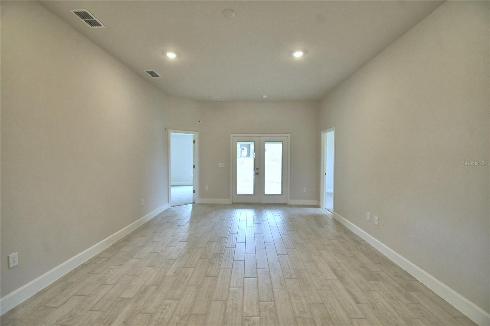 CADENCE CROSSING - Residential