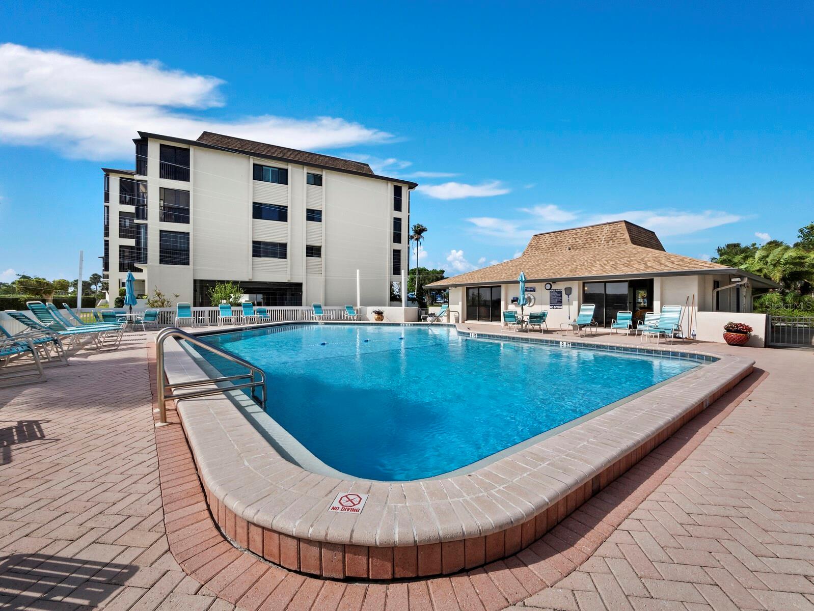 BUTTONWOOD COVE - Residential