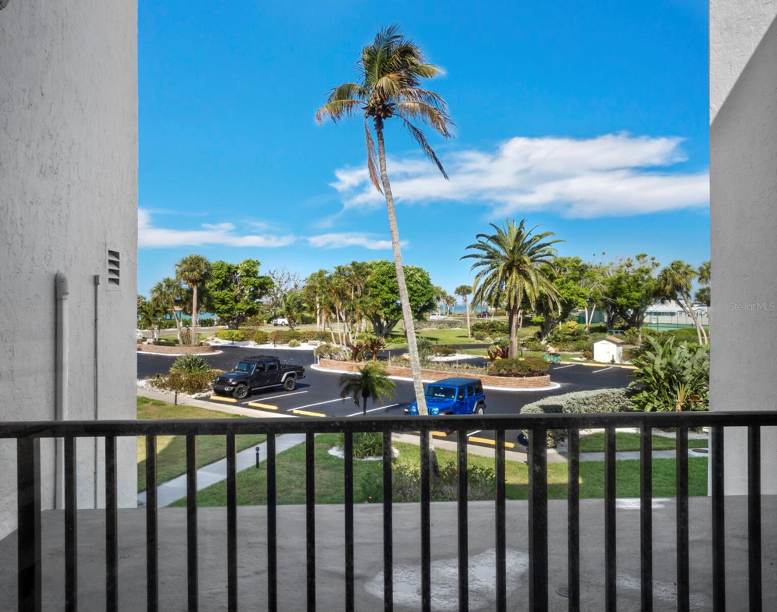 BUTTONWOOD COVE - Residential