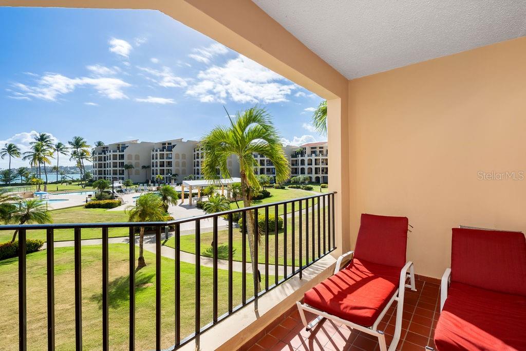 CRESCENT BEACH - Residential
