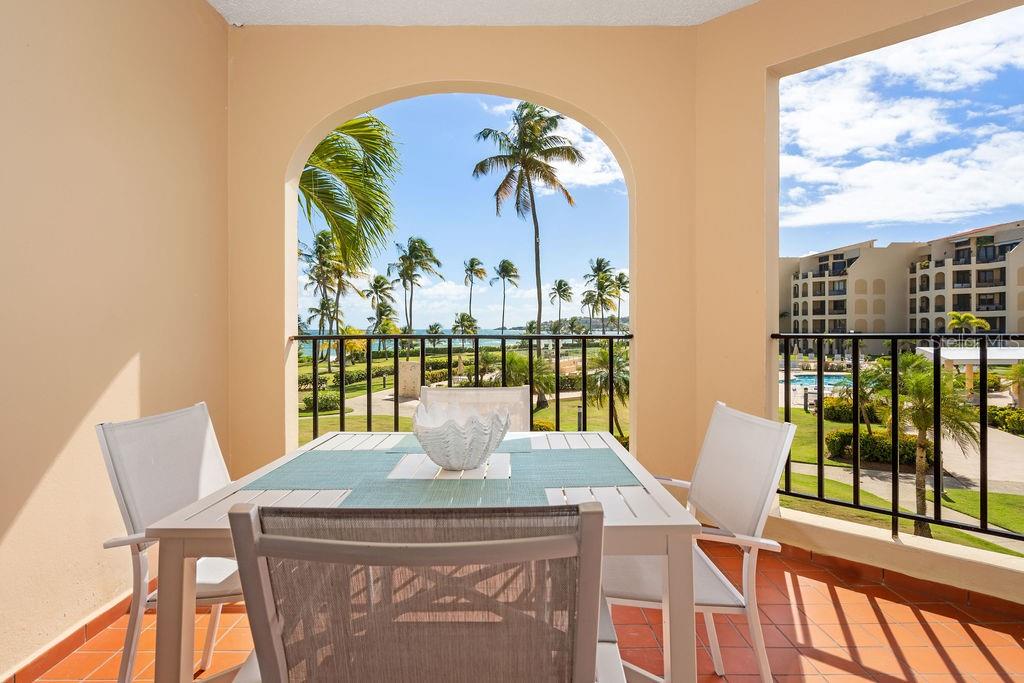 CRESCENT BEACH - Residential