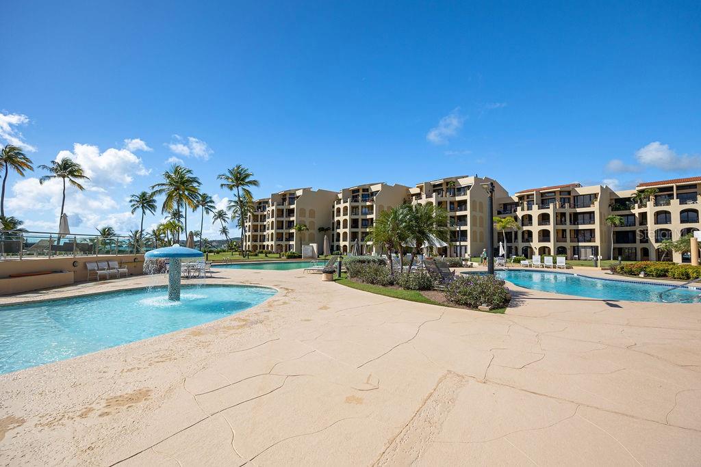CRESCENT BEACH - Residential