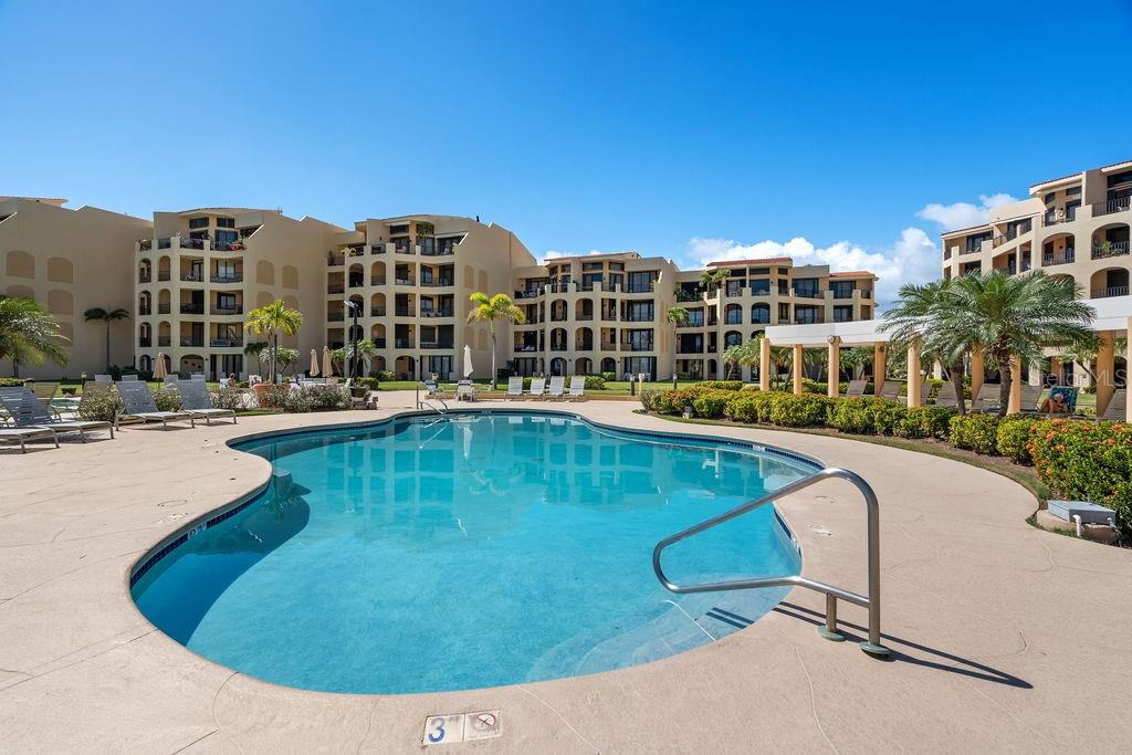 CRESCENT BEACH - Residential
