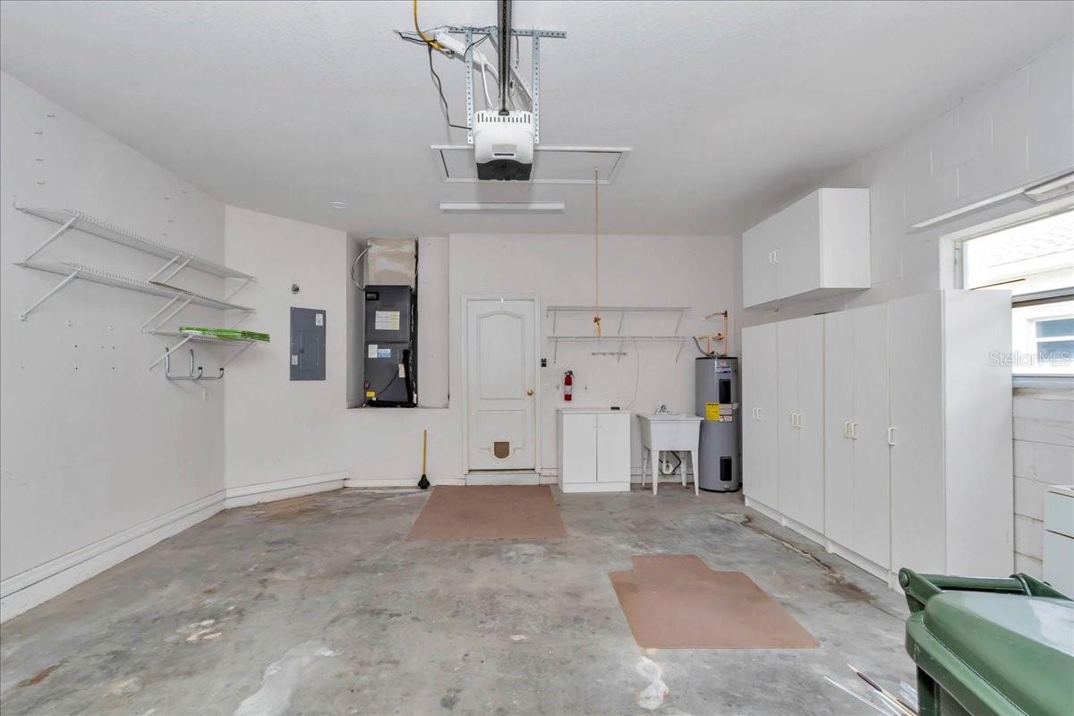 CAMBRIDGE AT KINGS RIDGE - Residential