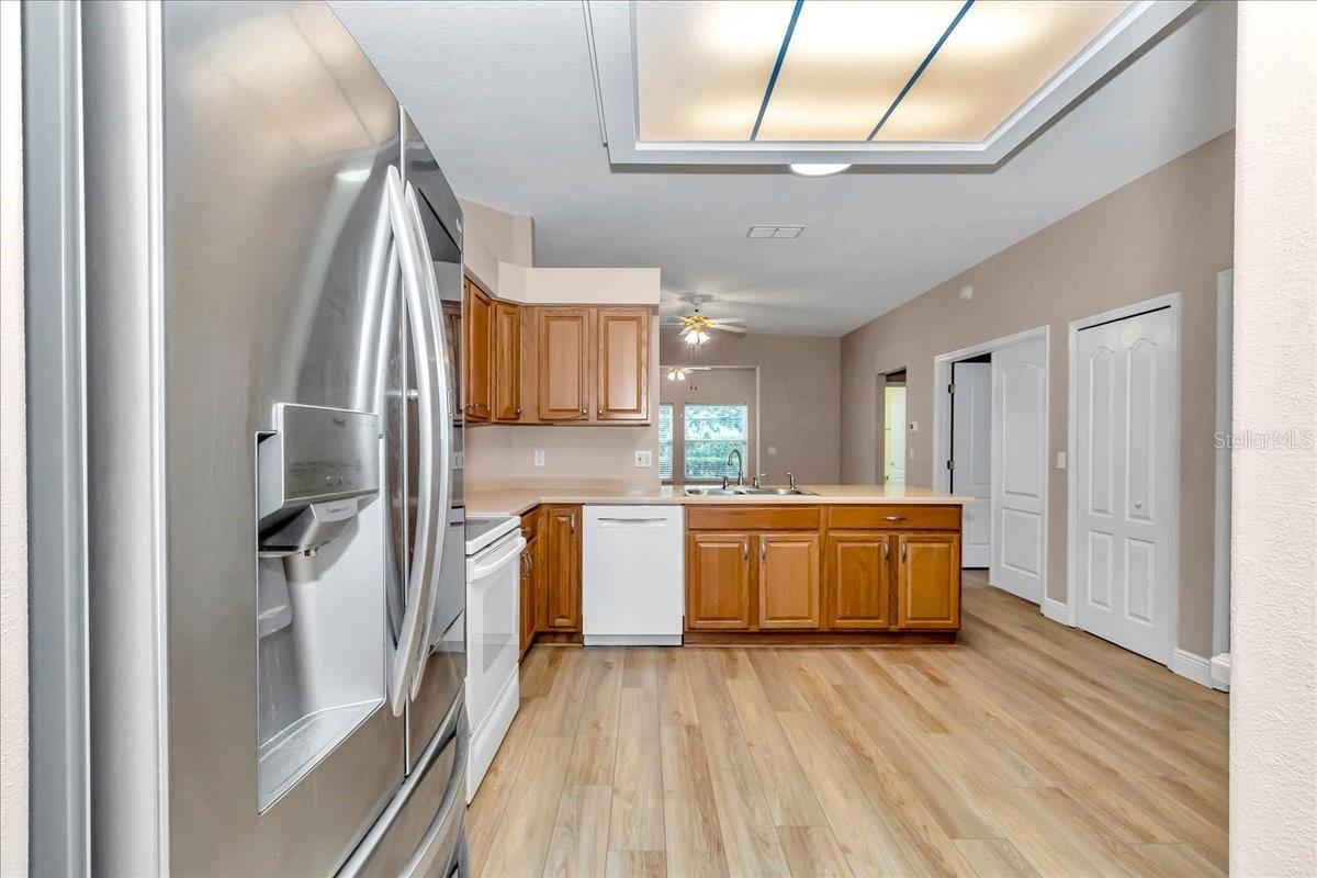 CAMBRIDGE AT KINGS RIDGE - Residential