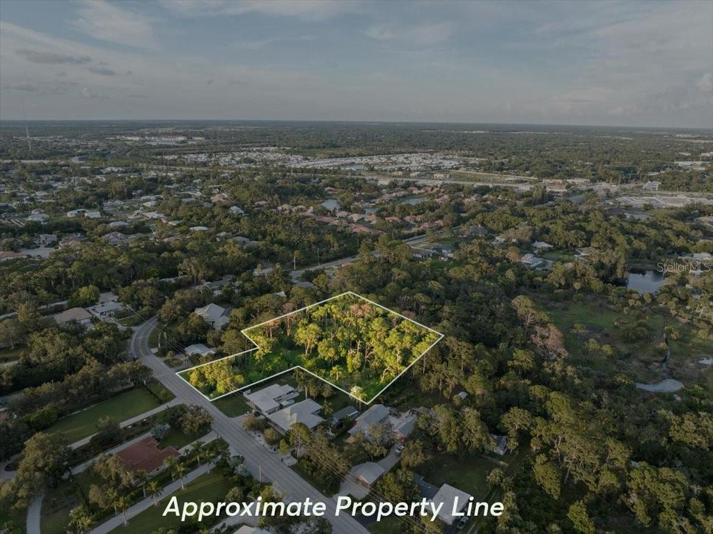 Photo of Bayshore Road, Nokomis, FL 34275 (MLS # N6137578)