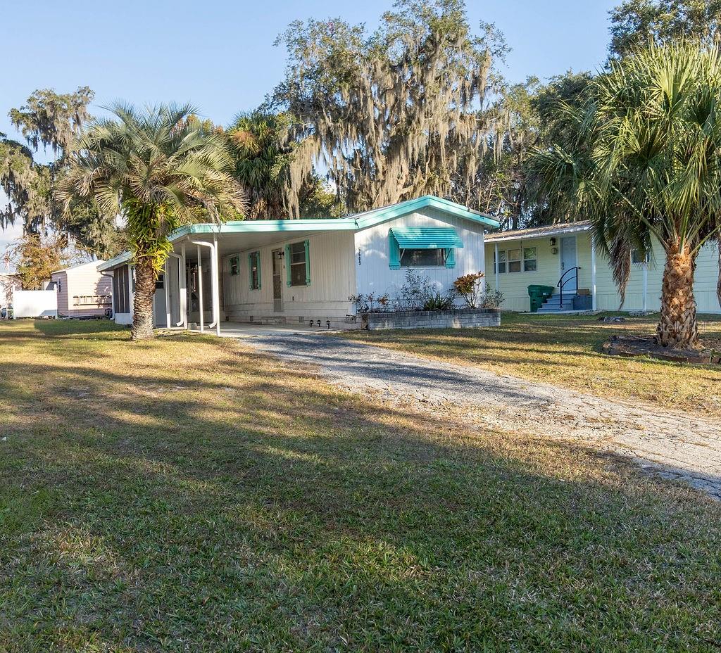 HEARTY HOST LAKE RESORT - Residential