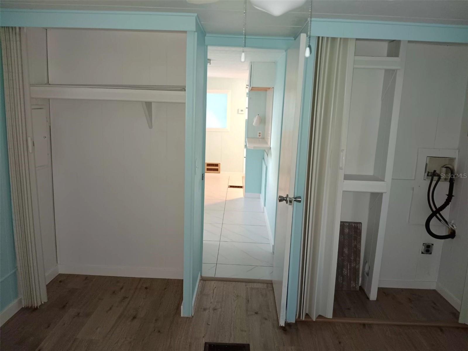 HEARTY HOST LAKE RESORT - Residential