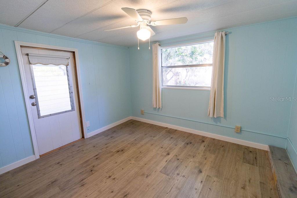 HEARTY HOST LAKE RESORT - Residential