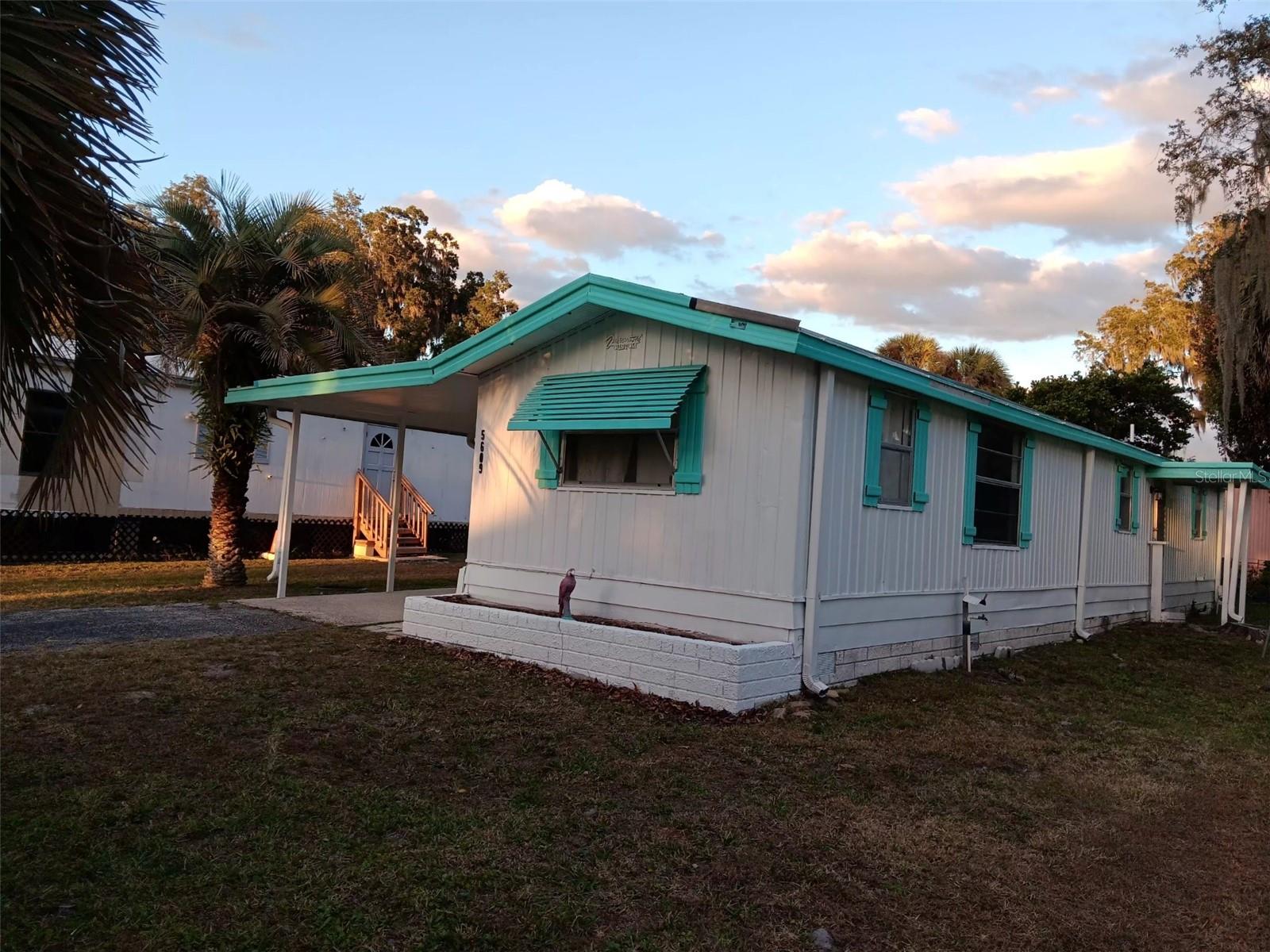 HEARTY HOST LAKE RESORT - Residential