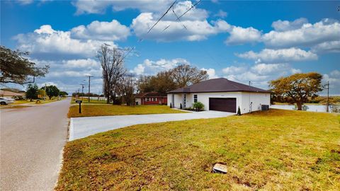 A home in SEBRING