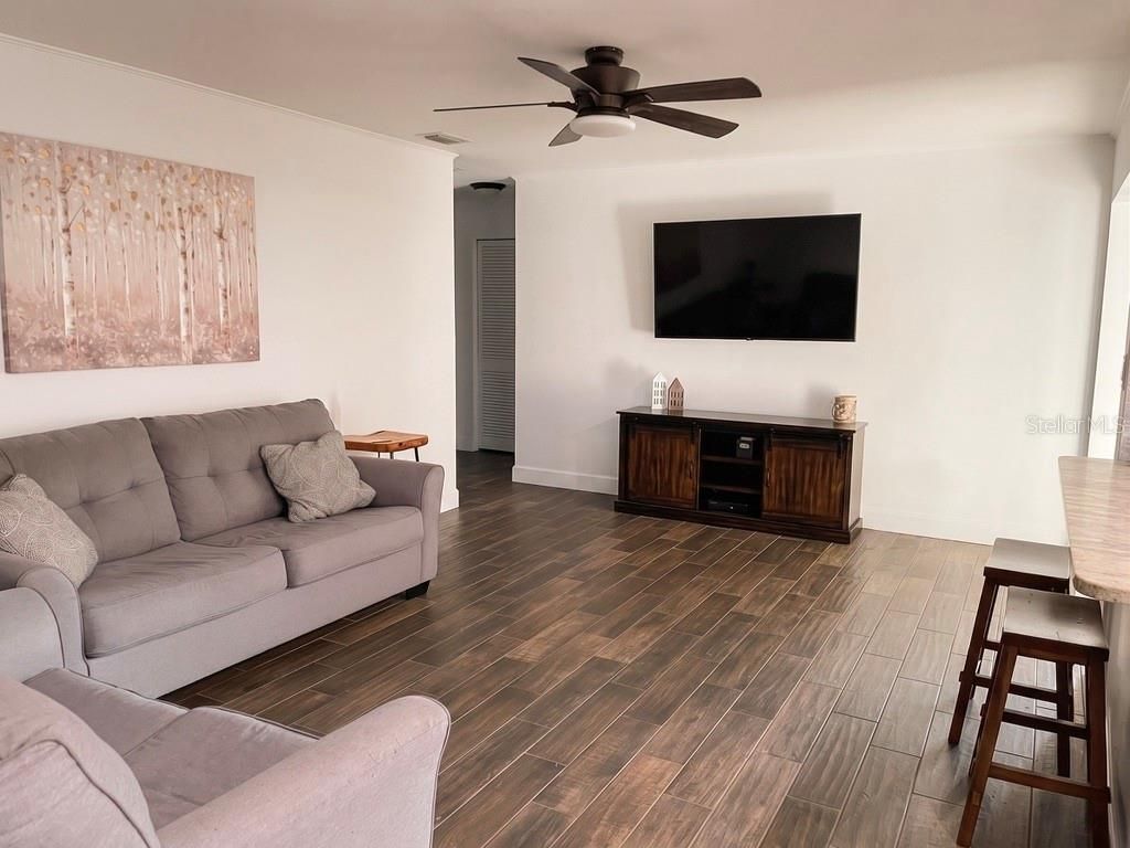 Photo of 12001 N Gomez Avenue, Tampa, FL 33618 (MLS # TB8503572)