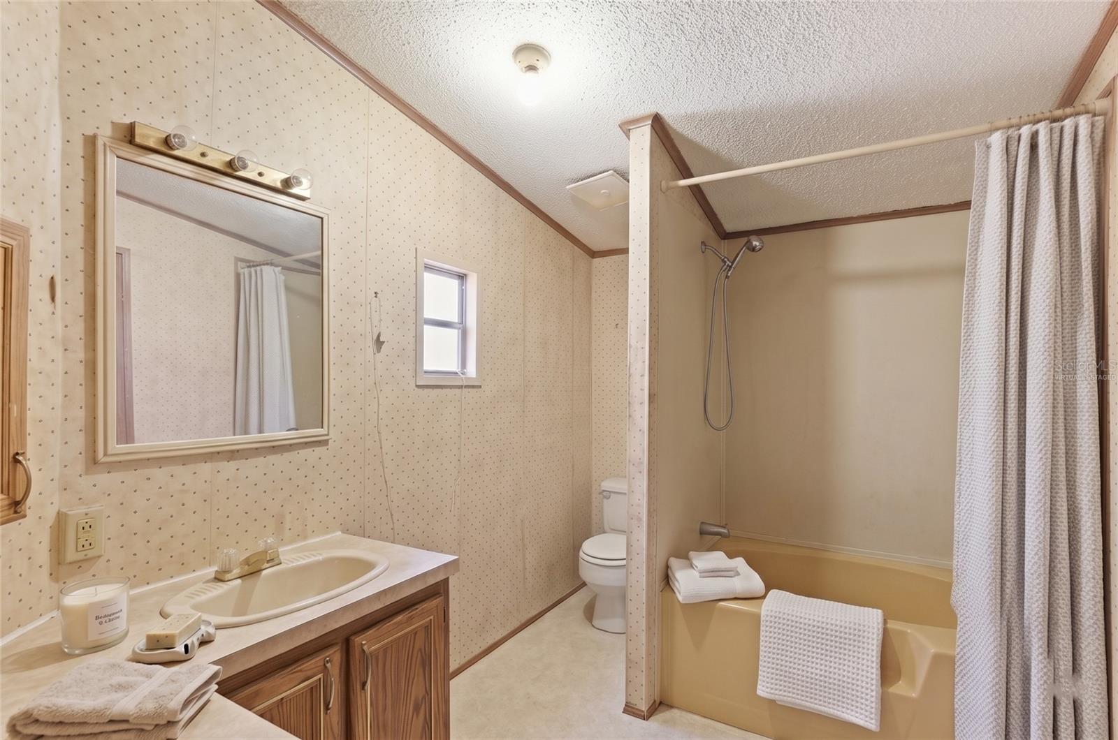 TAFT TOWN - Residential