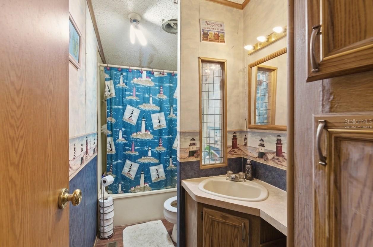 TAFT TOWN - Residential