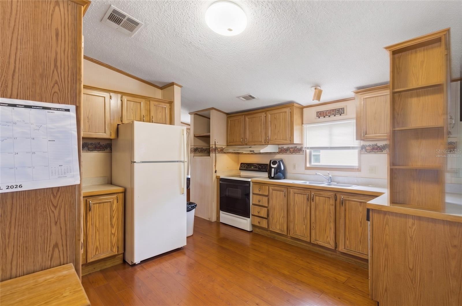 TAFT TOWN - Residential