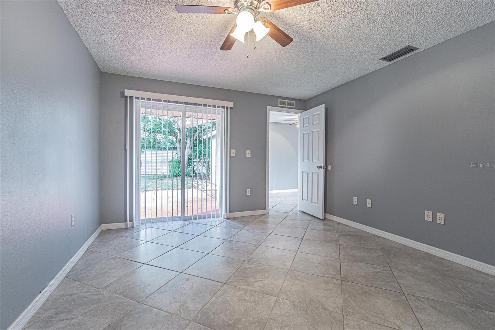 SPRING HILL - Residential Lease