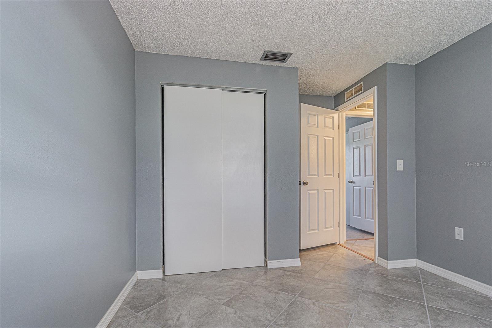 SPRING HILL - Residential Lease