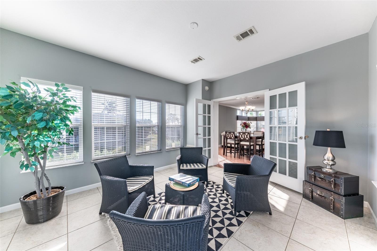 WINDMILL VILLAGE LT 10-C - Residential Lease