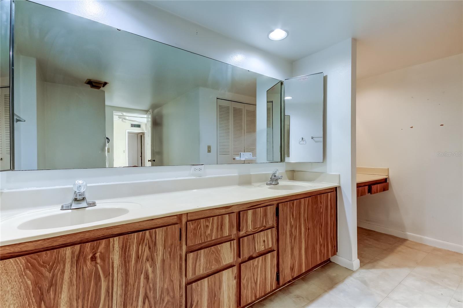 WEDGE WOOD OF PALM HARBOR - Residential