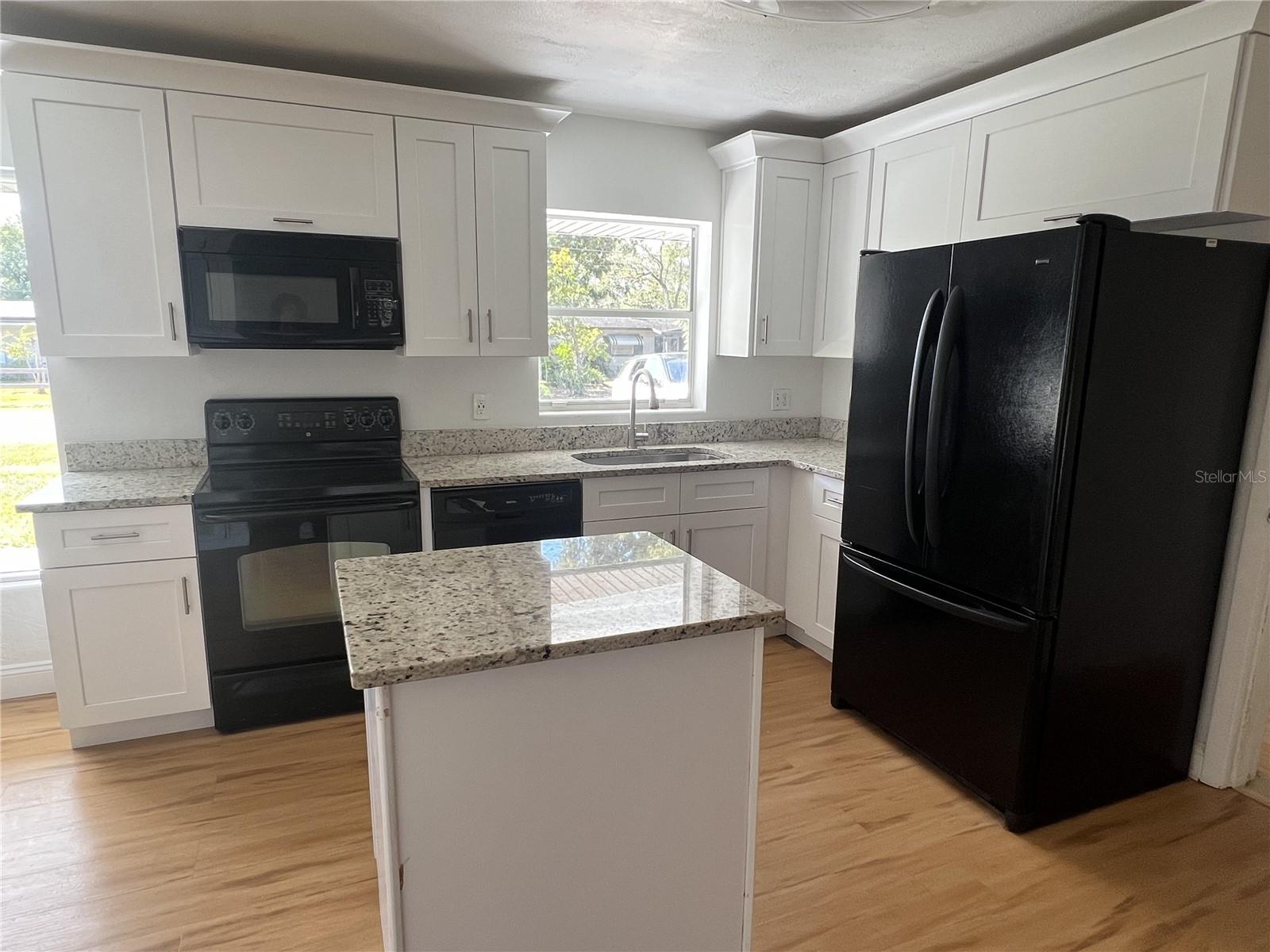 LAKE BRANTLEY HILLS - Residential