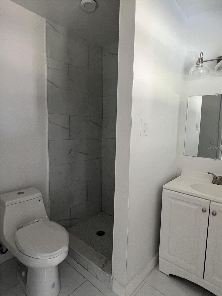 LAKE BRANTLEY HILLS - Residential