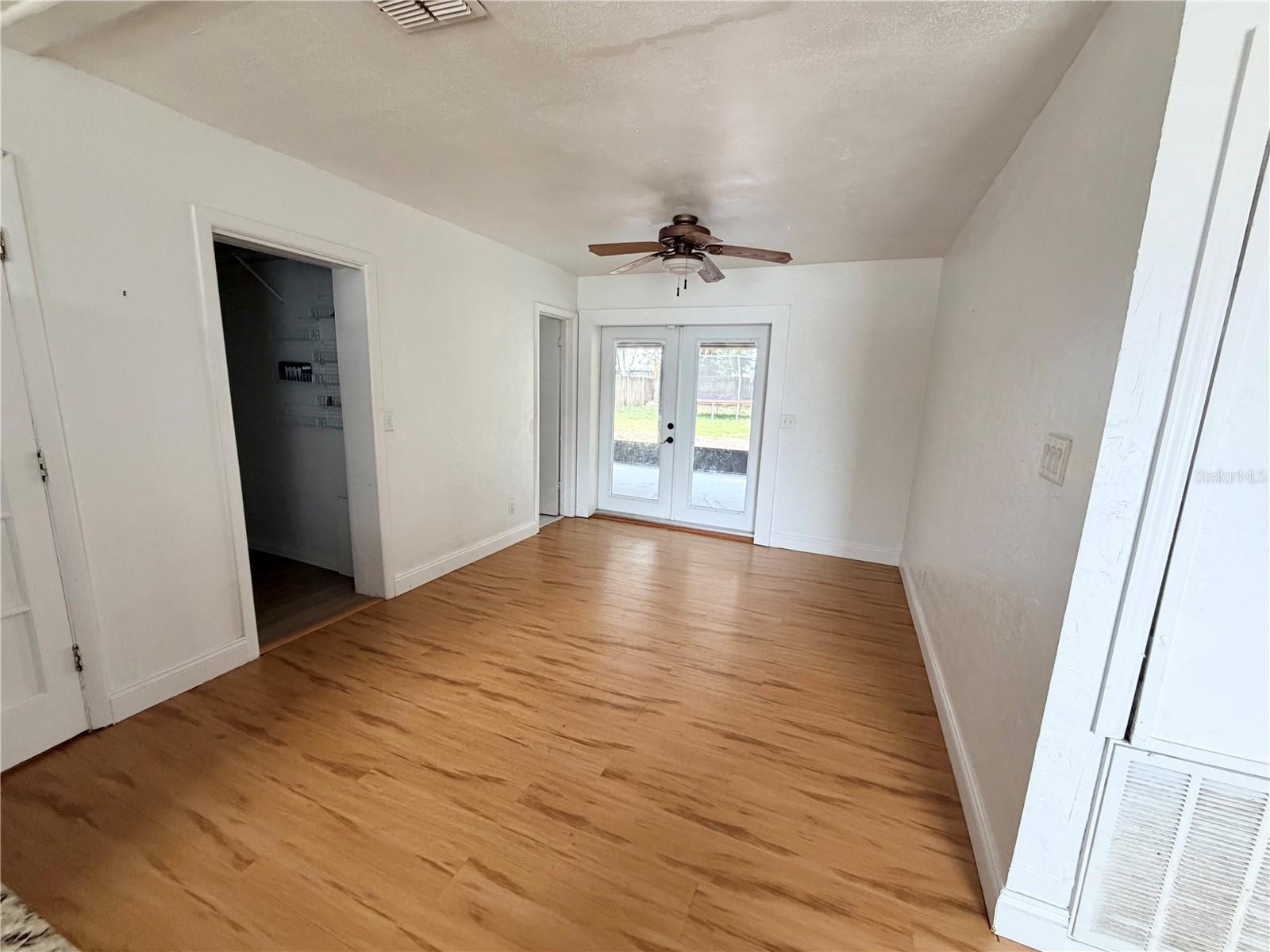 LAKE BRANTLEY HILLS - Residential