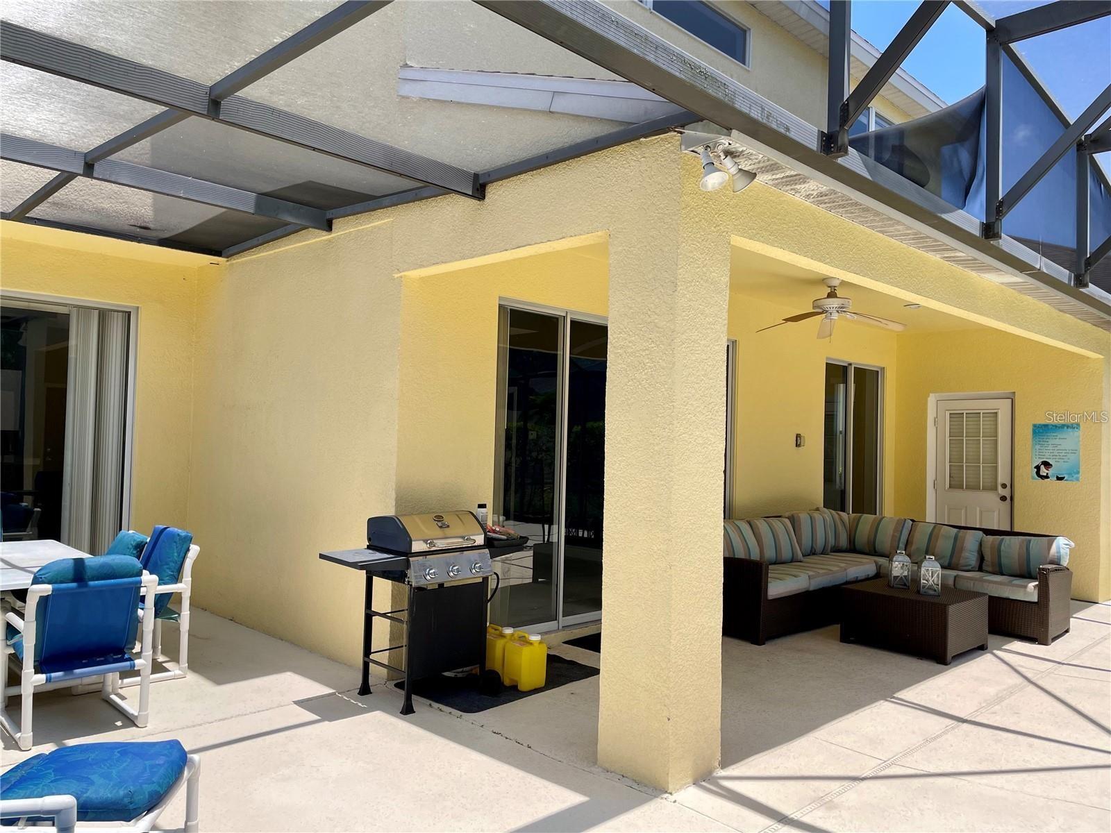 CALABAY PARC AT TOWER LAKE - Residential