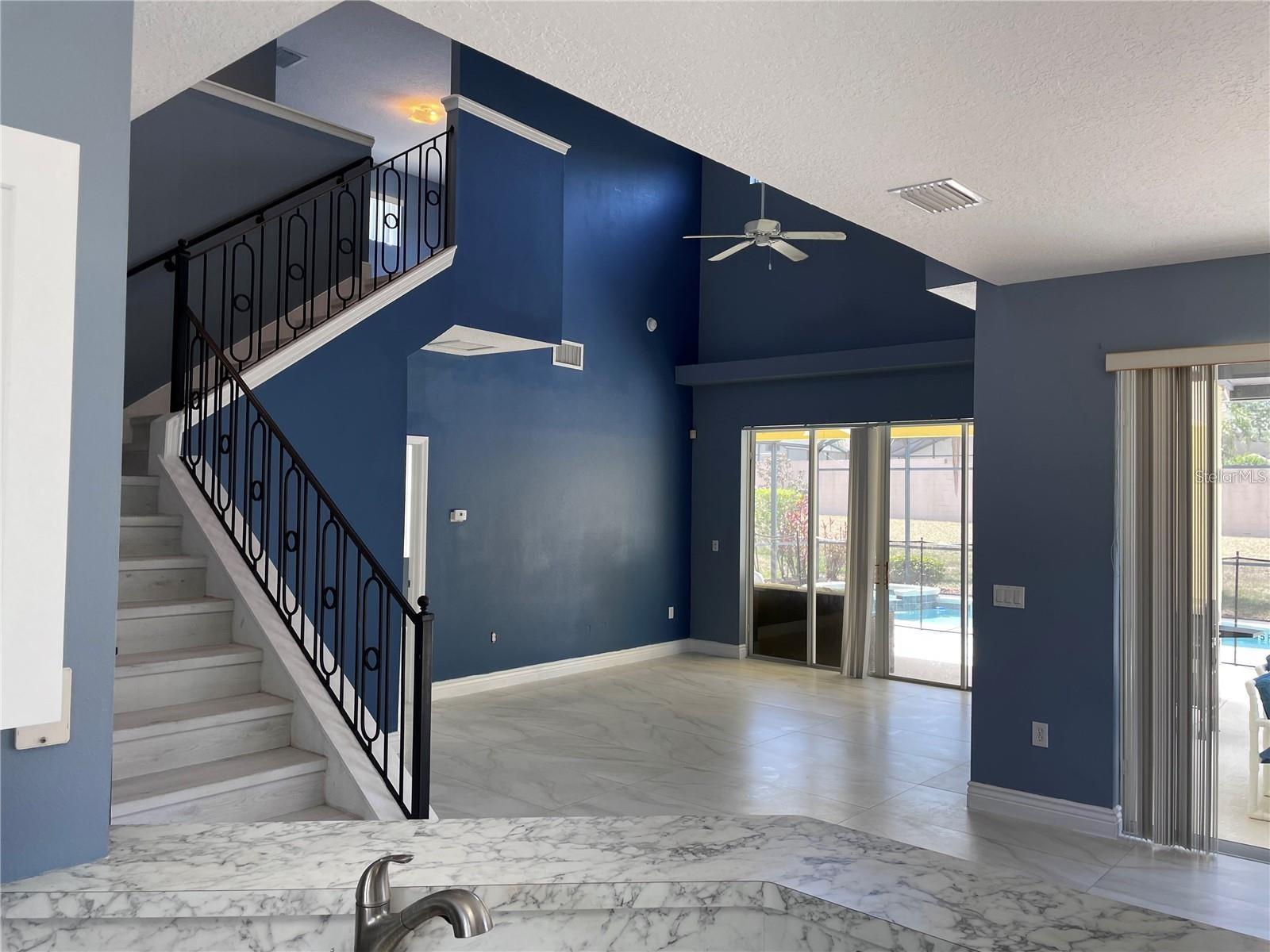 CALABAY PARC AT TOWER LAKE - Residential