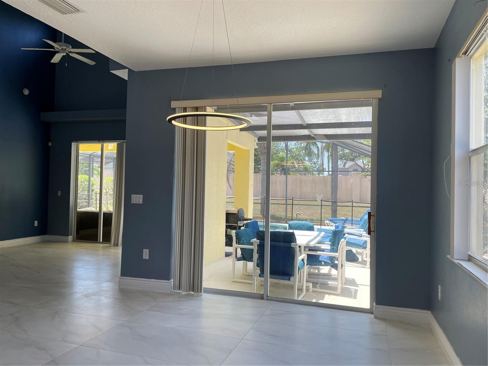 CALABAY PARC AT TOWER LAKE - Residential