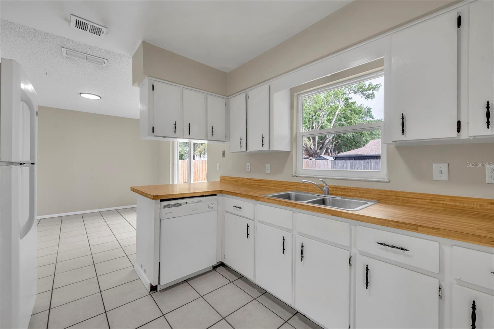 BEL AIRE HILLS UNIT 2 - Residential