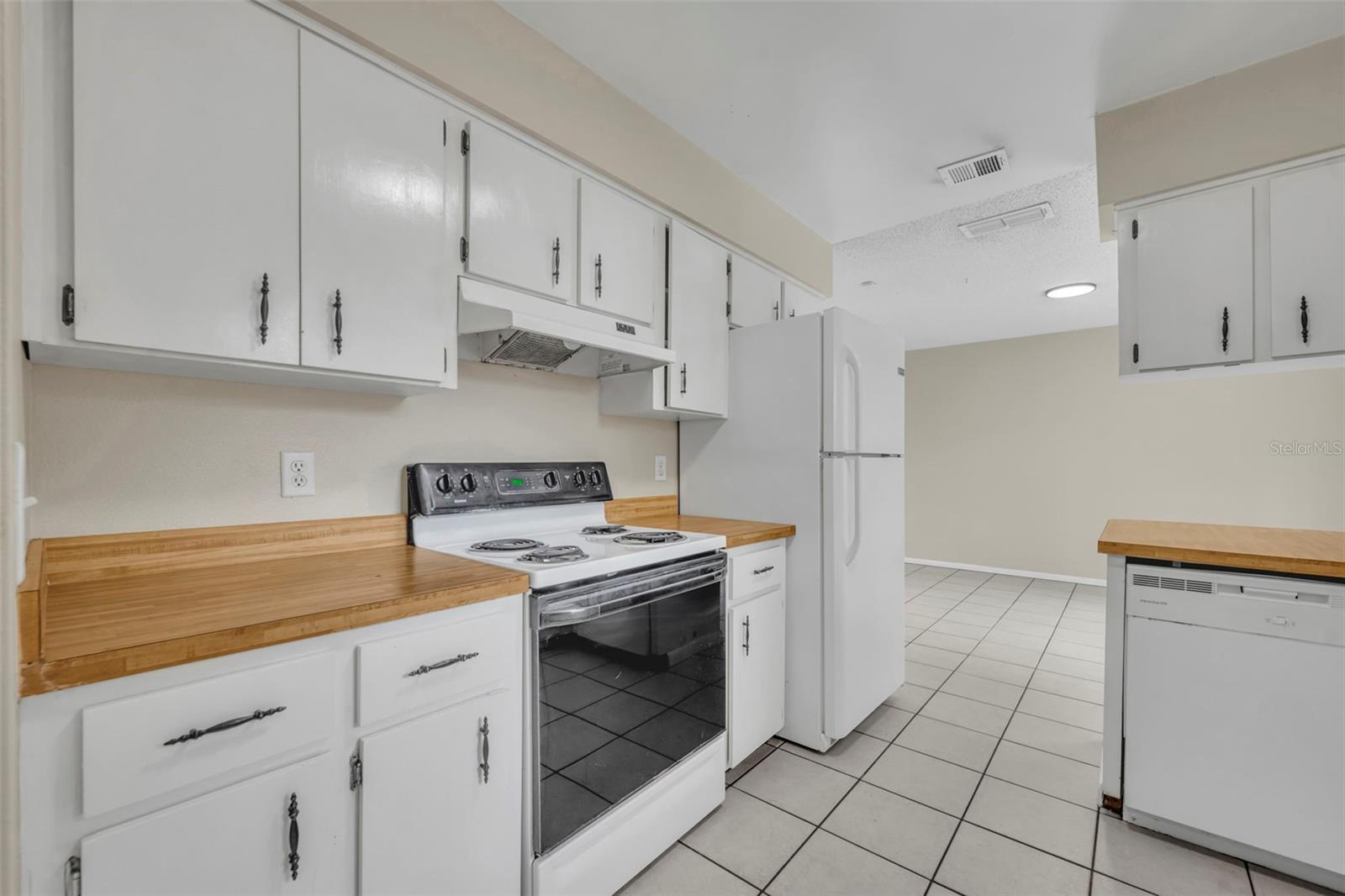 BEL AIRE HILLS UNIT 2 - Residential