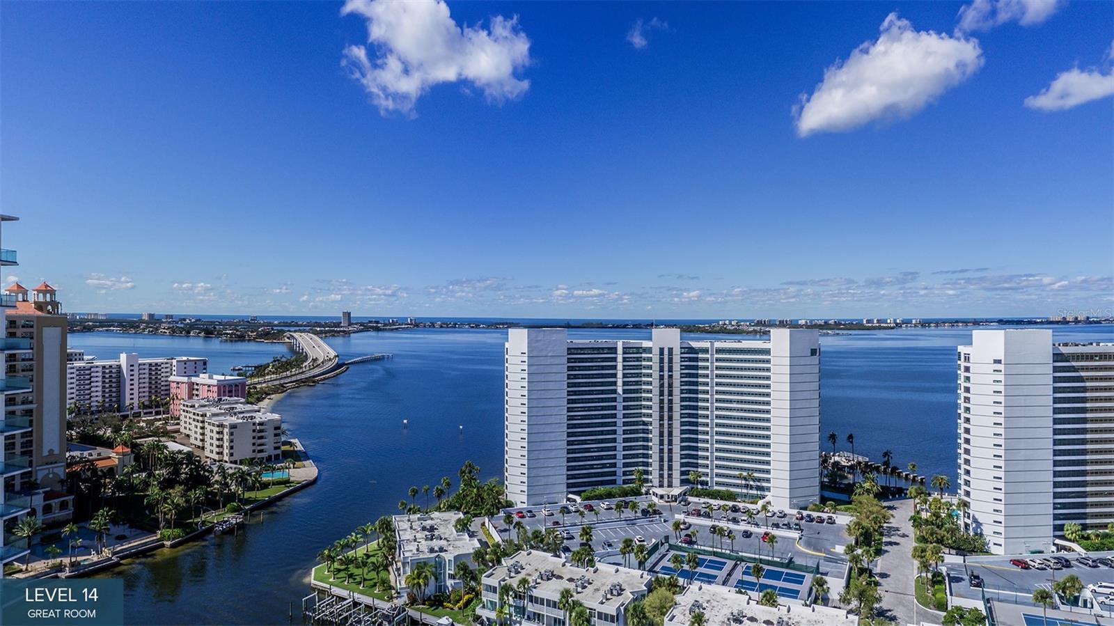 555 QUAY COMMON 1401