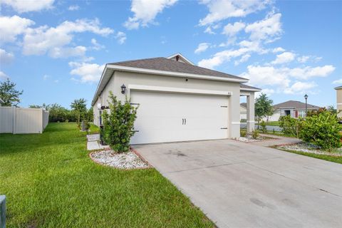 Photo of 812 Brooklet Drive, Davenport, FL 33837 (MLS # TB8346787)