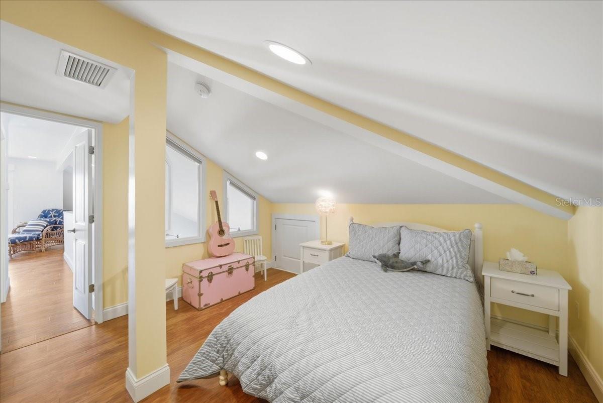 PALM ISLAND VILLAGE PH 02 - Residential