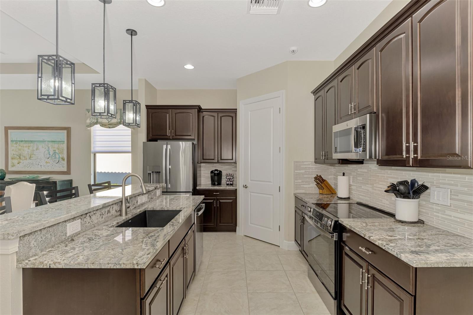 SARASOTA NATIONAL - Residential