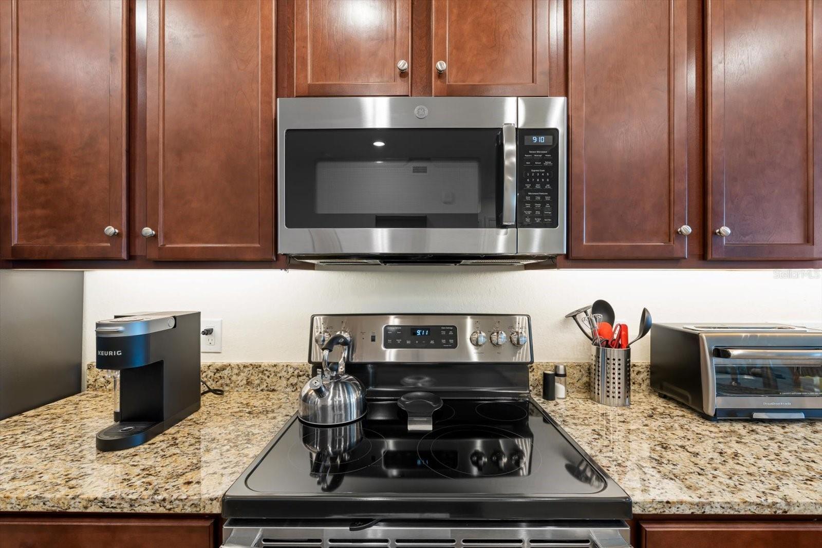 LAKEWOOD NATIONAL - Residential Lease