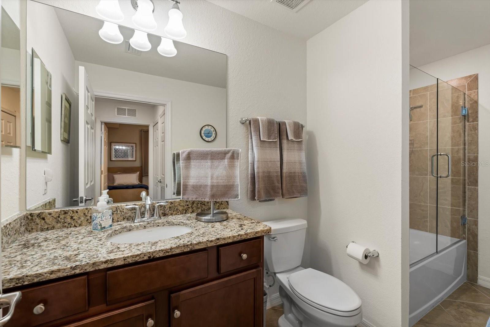 LAKEWOOD NATIONAL - Residential Lease